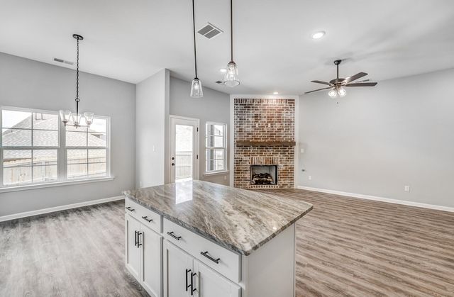 90 BLUE DR, Oakland, TN 38060