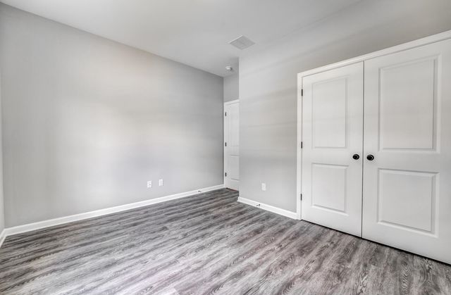 90 BLUE DR, Oakland, TN 38060