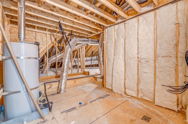 90 BLUE DR, Oakland, TN 38060