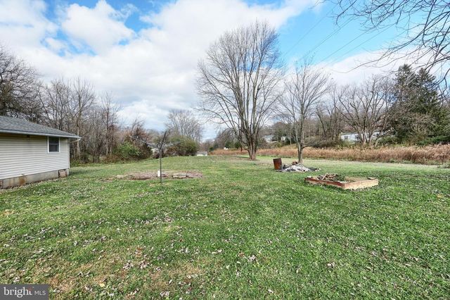 64 N WHITE PINE TRL, Delta, PA 17314