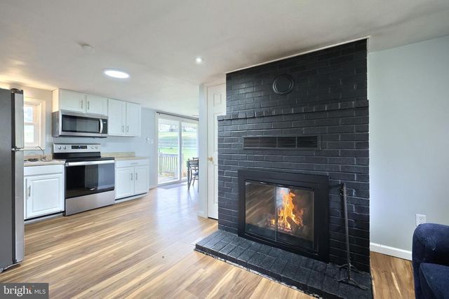 64 N WHITE PINE TRL, Delta, PA 17314