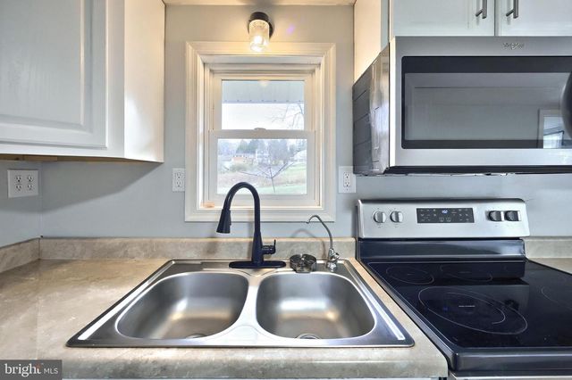 64 N WHITE PINE TRL, Delta, PA 17314