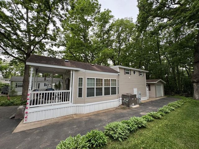 269 Oak Lane, Edgerton, WI 53534