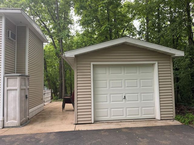 269 Oak Lane, Edgerton, WI 53534