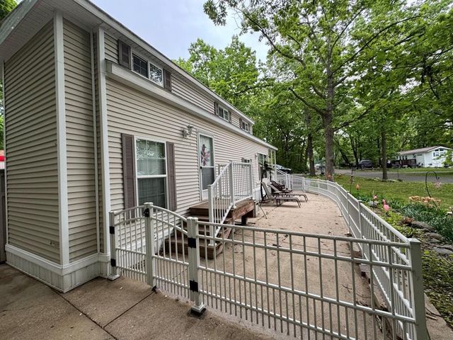 269 Oak Lane, Edgerton, WI 53534