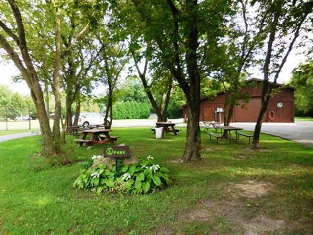 269 Oak Lane, Edgerton, WI 53534