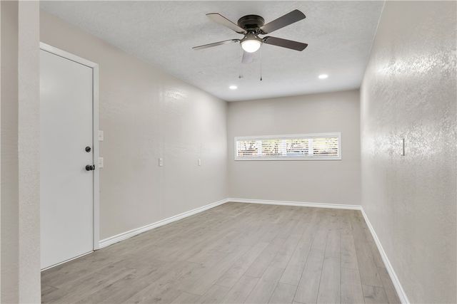 106 Karten Lane, College Station, TX 77845