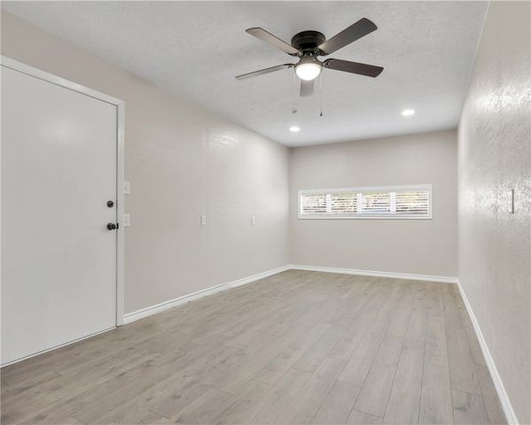 106 Karten Lane, College Station, TX 77845