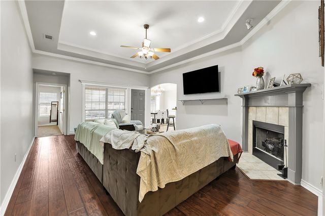 106 Karten Lane, College Station, TX 77845