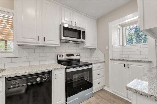 106 Karten Lane, College Station, TX 77845