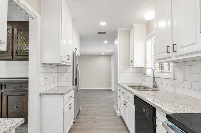 106 Karten Lane, College Station, TX 77845