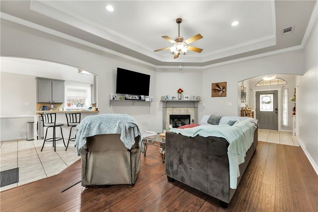 106 Karten Lane, College Station, TX 77845