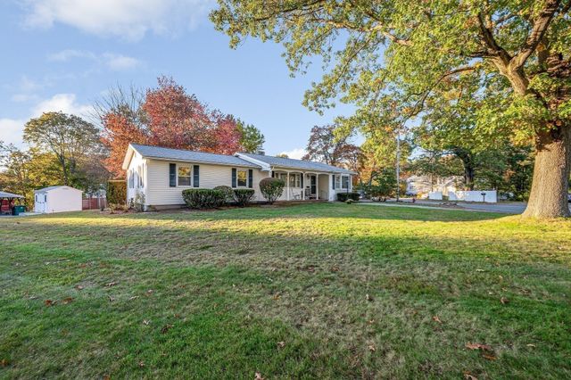 343 Clark Road, Lowell, MA 01852