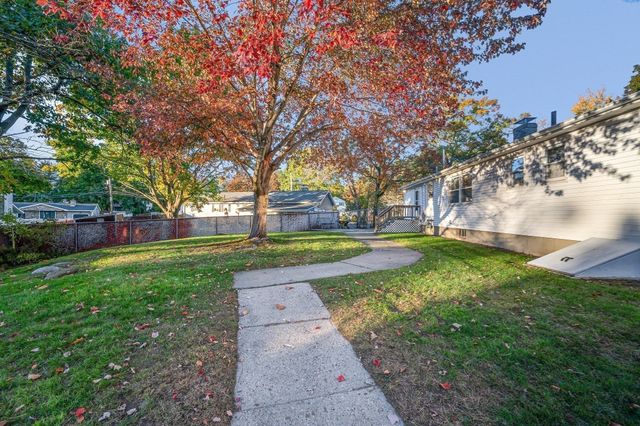 343 Clark Road, Lowell, MA 01852