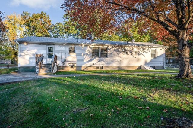 343 Clark Road, Lowell, MA 01852