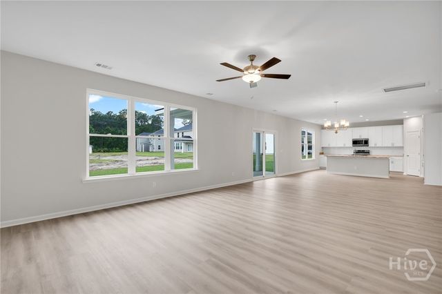 759 Highland Circle, Richmond Hill, GA 31324