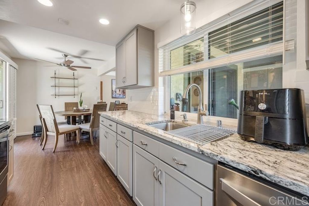 7320 Park Ridge Dr #113, Del Cerro, CA 92120 — photo 5
