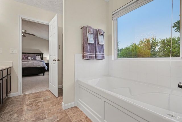 7042 Woodberry Drive, Fairfield Twp, OH 45011