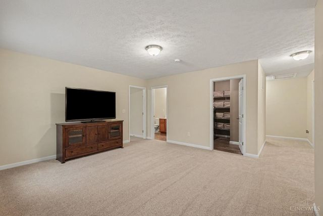 7042 Woodberry Drive, Fairfield Twp, OH 45011
