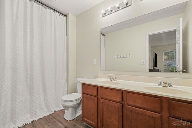 7042 Woodberry Drive, Fairfield Twp, OH 45011