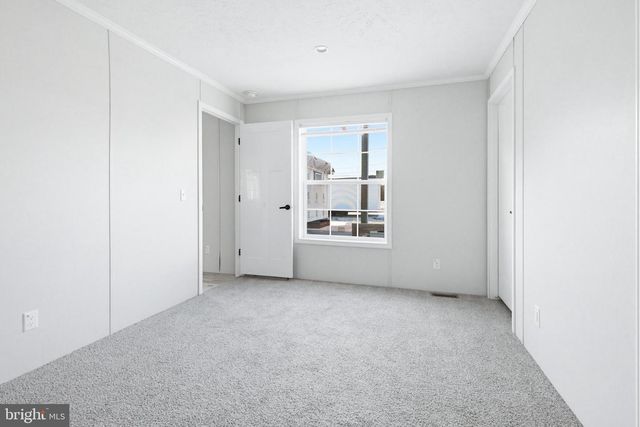 6943 LINCOLN HWY, Thomasville, PA 17364