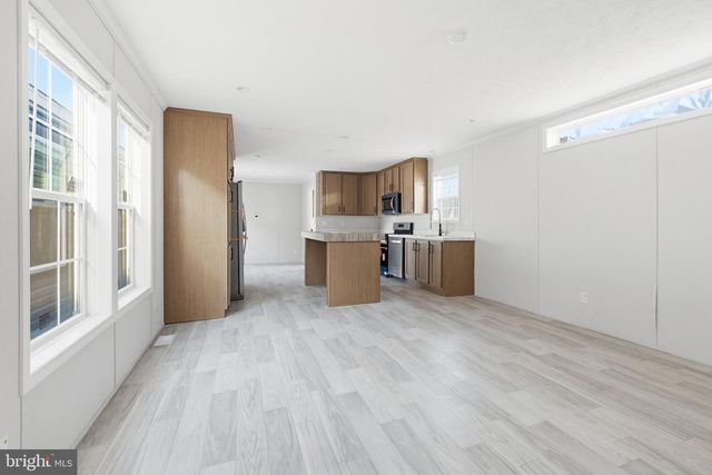 6943 LINCOLN HWY, Thomasville, PA 17364