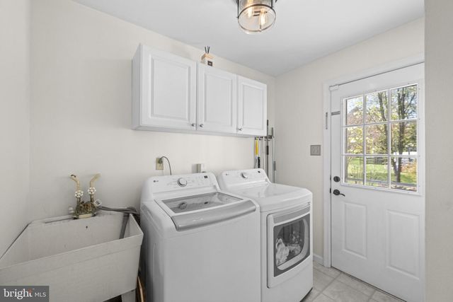 174 COLDSTREAM DR, Berwyn, PA 19312
