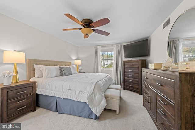 174 COLDSTREAM DR, Berwyn, PA 19312