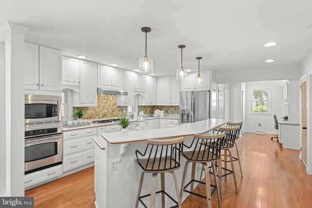 174 COLDSTREAM DR, Berwyn, PA 19312