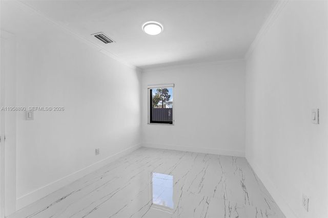 20000 Eagle Nest Rd 1, Cutler Bay, FL 33189