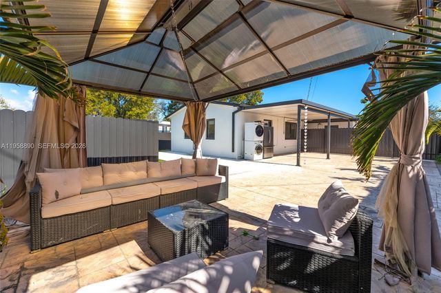 20000 Eagle Nest Rd 1, Cutler Bay, FL 33189