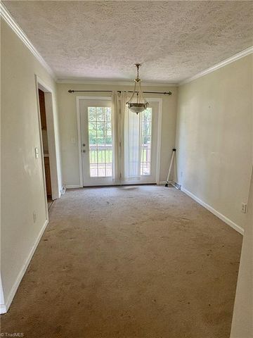 119 Gordon Drive, Advance, NC 27006