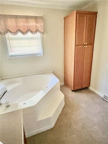 119 Gordon Drive, Advance, NC 27006