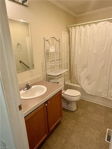 119 Gordon Drive, Advance, NC 27006