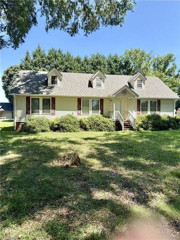 119 Gordon Drive, Advance, NC 27006