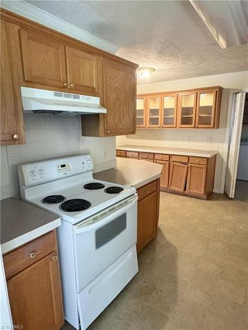 119 Gordon Drive, Advance, NC 27006