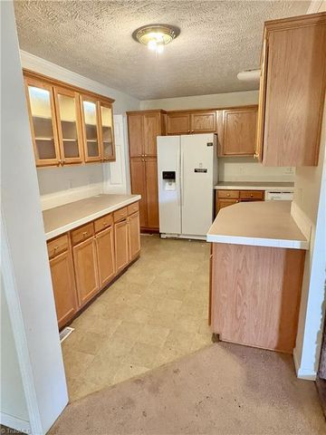 119 Gordon Drive, Advance, NC 27006