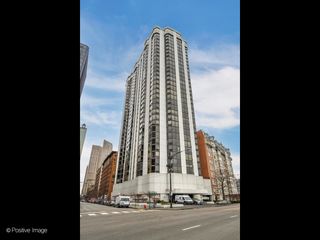 990 N Lake Shore Drive 15D, Chicago, IL 60611