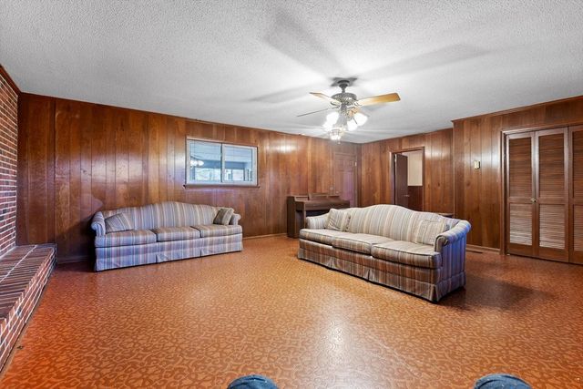 1616 Miriam Ln, Chattanooga, TN 37421