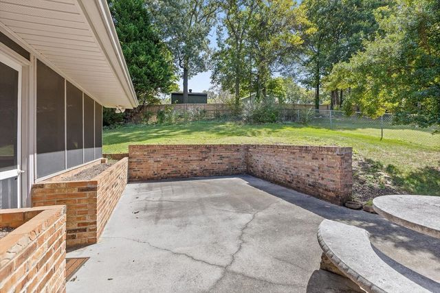 1616 Miriam Ln, Chattanooga, TN 37421