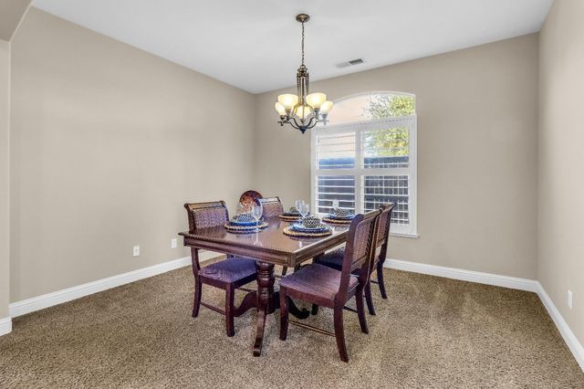 249 Cantamar Ct, Roseville, CA 95747