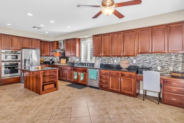 249 Cantamar Ct, Roseville, CA 95747