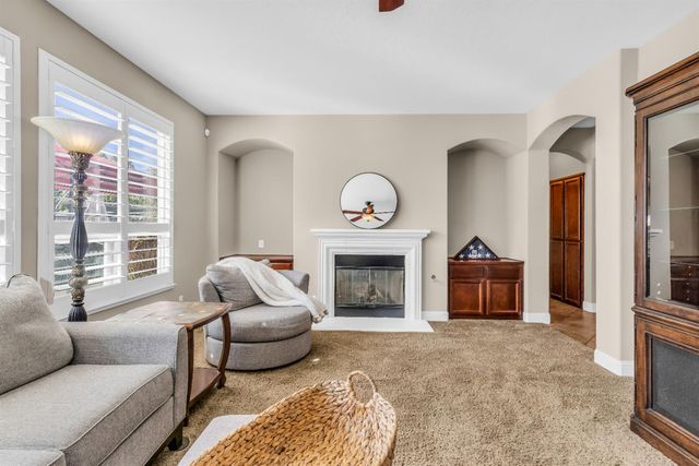 249 Cantamar Ct, Roseville, CA 95747