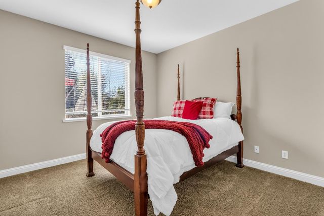 249 Cantamar Ct, Roseville, CA 95747