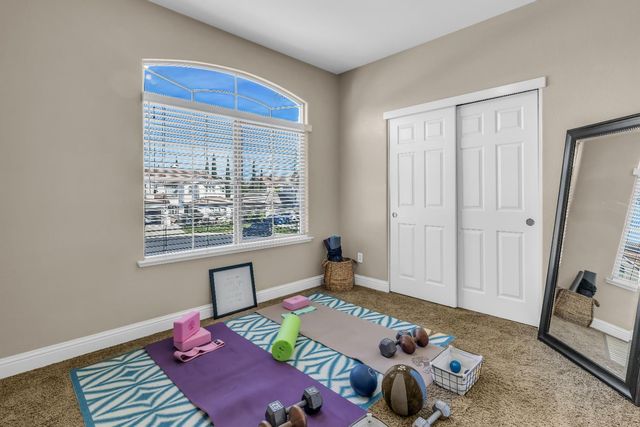 249 Cantamar Ct, Roseville, CA 95747