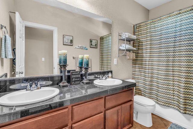 249 Cantamar Ct, Roseville, CA 95747