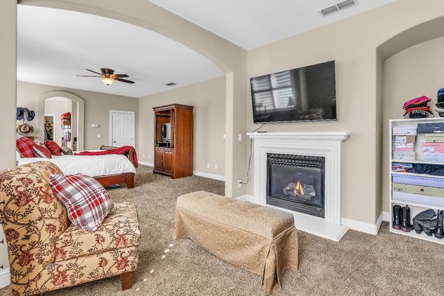 249 Cantamar Ct, Roseville, CA 95747