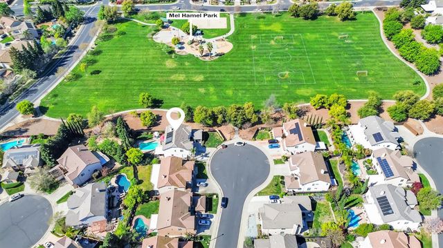 249 Cantamar Ct, Roseville, CA 95747