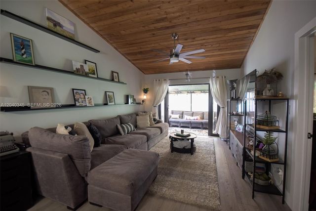 8356 NW 37th Pl E-9, Sunrise, FL 33351