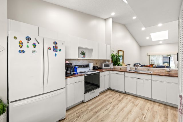 8306 Summersong Terrace, Boca Raton, FL 33496